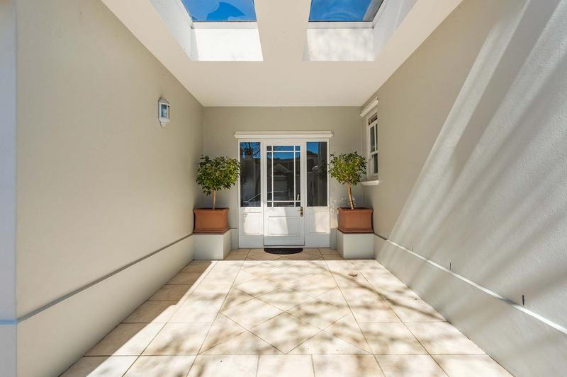 To Let 5 Bedroom Property for Rent in Steenberg Estate Western Cape